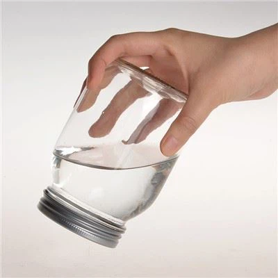 Bokal Mason an vè ak kouvèti vis