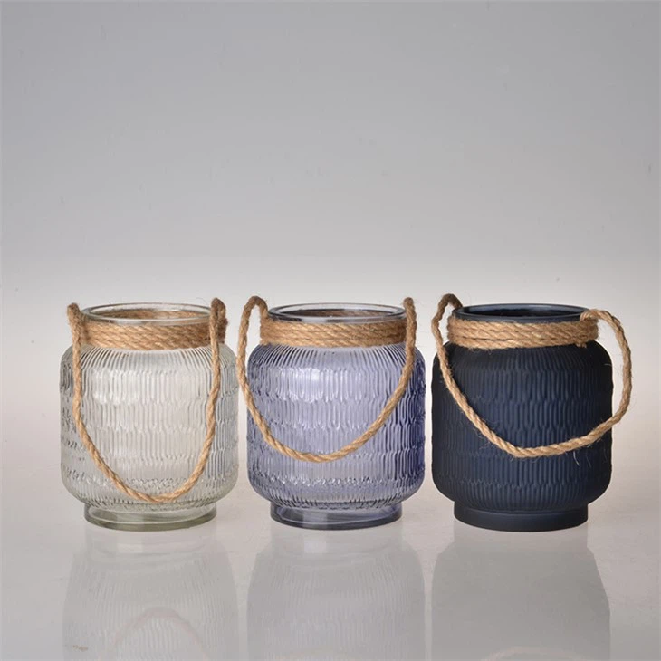 Detantè balèn vaz ak manch pay