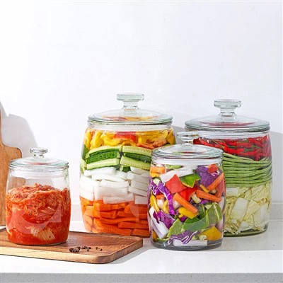 Gwo bokal vè ak kouvèti